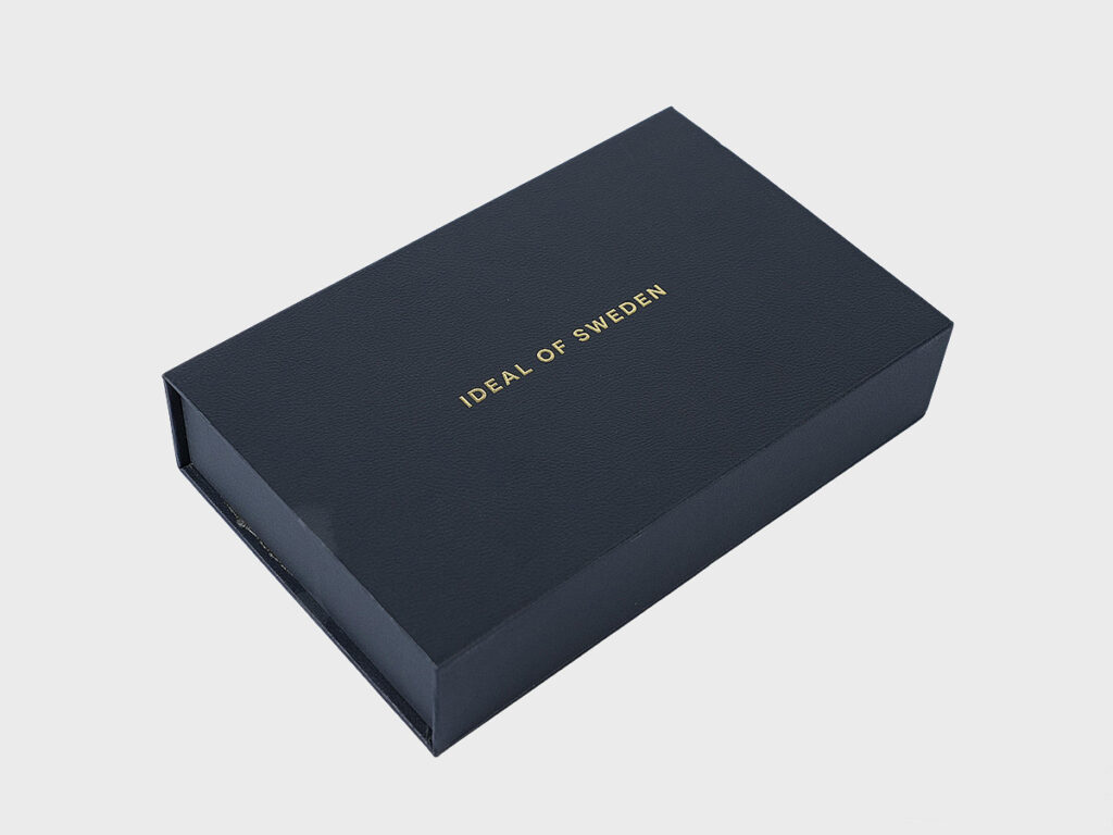 Hinged box