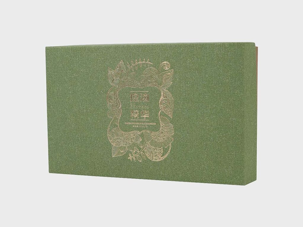 Lid and base cosmetic box